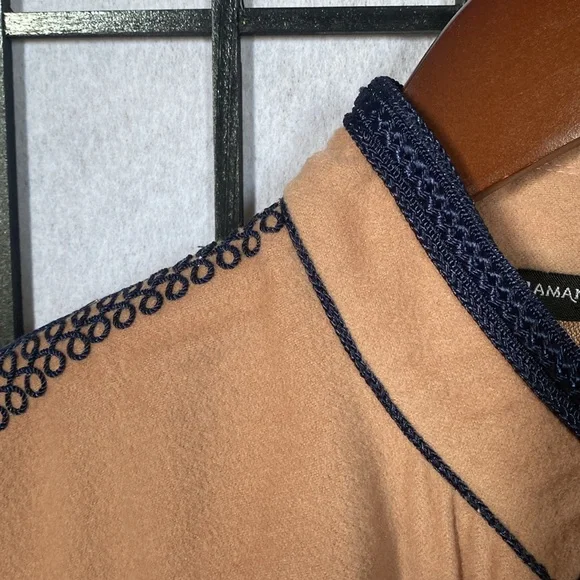 Moroccan Embroidered Cape - Picture 4 of 6